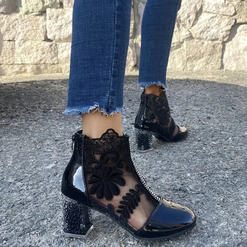 Bota Thais